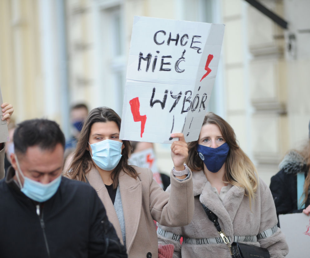 Koszalin: Protest kobiet na ulicach miasta