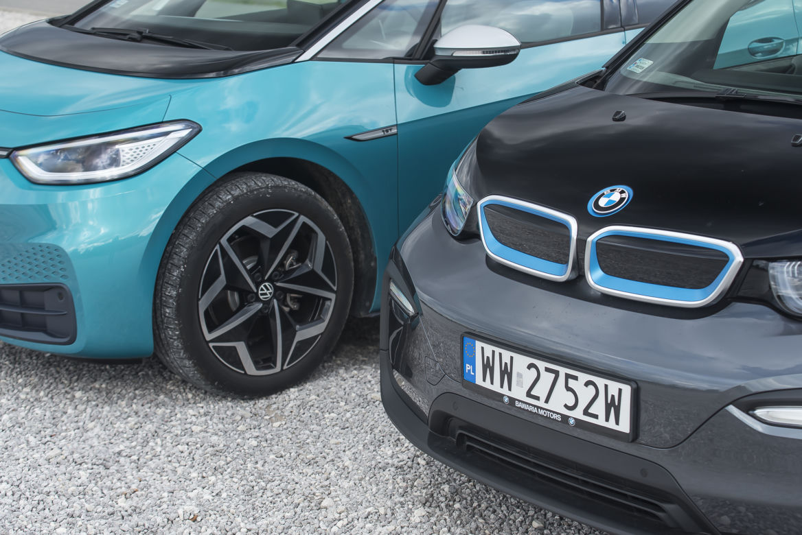 Volkswagen ID.3 1ST 204 KM 58 kWh vs. BMW i3 120 Ah 170 KM