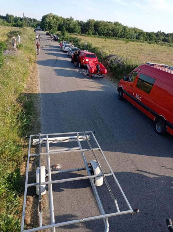 Tragedia pod Mszczonowem. Nie żyje młoda dziewczyna. Ratownicy 60 minut walczyli o jej życie! 