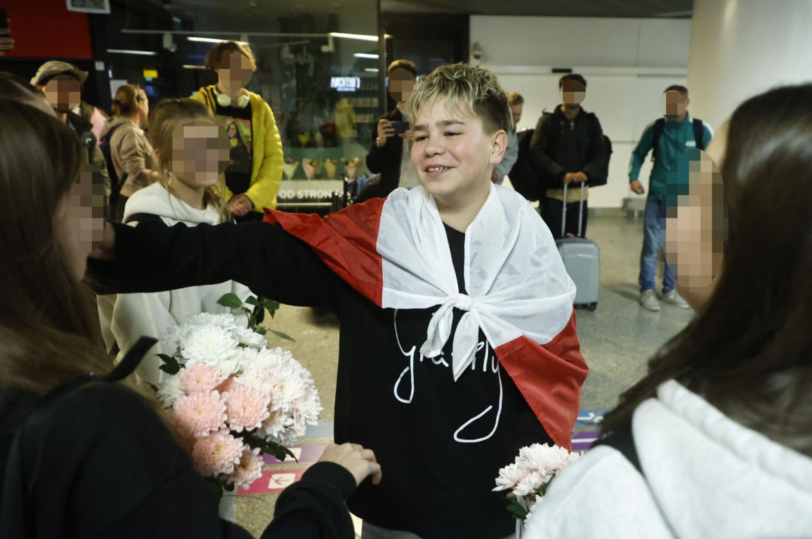 Wiktor Sas wrócił z Eurowizji Junior 2026. Tak witali go na lotnisku