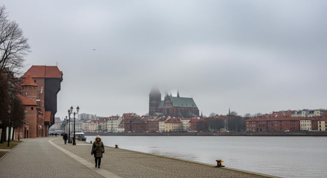 Szczecin pod szarym niebe.jpg
