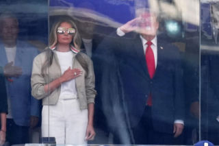 Donald Trump na finale MŚ 2026, ale to Melania skradła show! Te okulary widać z kosmosu!