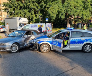 Szaleńczy pościg ulicami Koszalina. BMW staranowało radiowozy