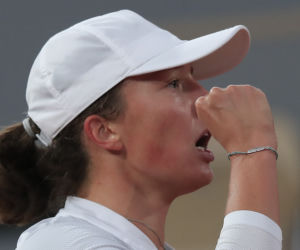 Iga Świątek wygrała z Simoną Halep, French Open