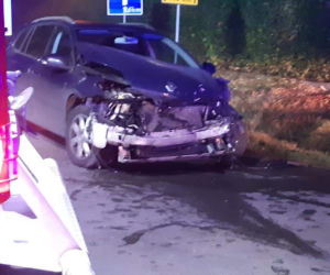 Wypadek w Mleczkowie! Dwie osoby przewiezione do szpitala