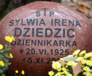 Skromny grób Ireny Dziedzic