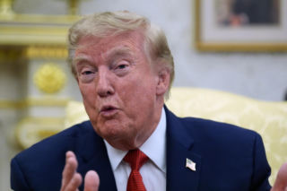 Prezydent USA Donald Trump uciszał w poniedziałek dziennikarkę CNN Kristen Holmes