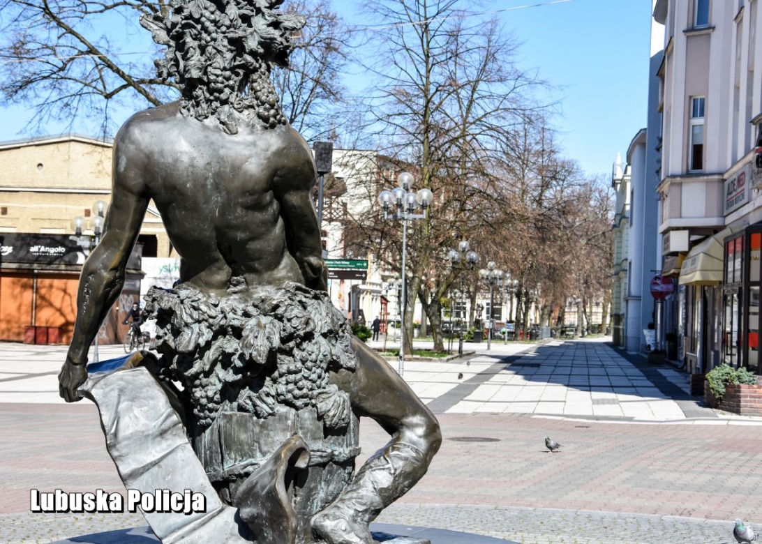 Lubuscy policjanci pilnują przestrzegania zaostrzonych przepisów
