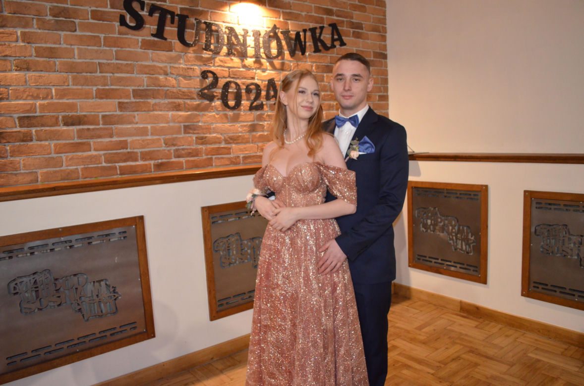 Za STO dni matura. Bal Społecznego Liceum STO w Starachowicach