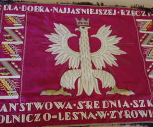 Sztandar z Podlasia odnalazł się po 50 latach. Teraz przeszedł do historii [ZDJĘCIA]