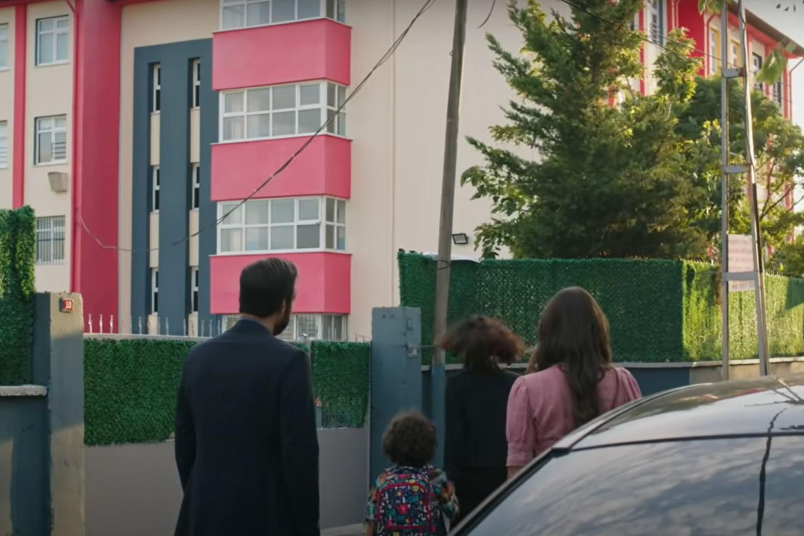 Emanet, odcinek 317. w czwartek, 18. lipca o godzinie 16:05. STRESZCZENIE 