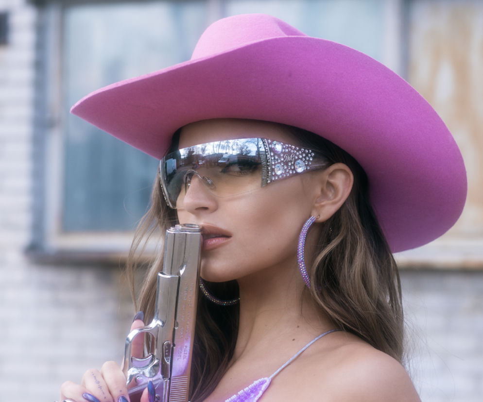 Julia Wieniawa w nowym teledysku