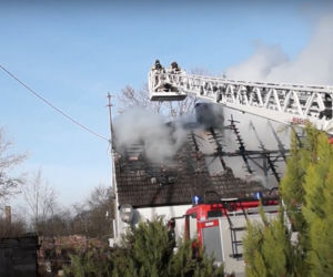 Przez pożar u sąsiadów stracili dom i cały dorobek życia