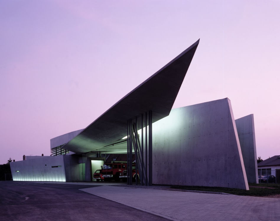 Zaha Hadid pierwszą kobietą nagrodzoną RIBA Royal Gold Medal