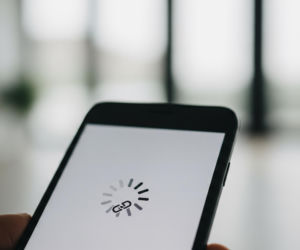 Masowa awaria aplikacji dużego banku. Problemy bankowością mobilną i logowaniem