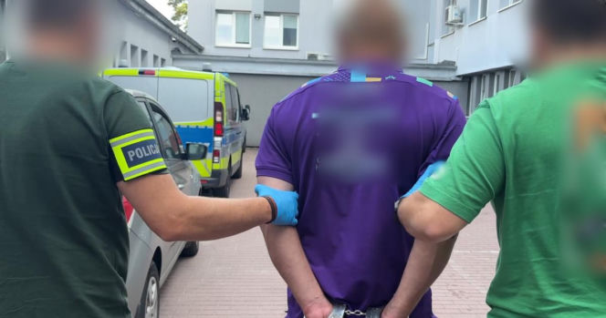 Złodzieje zrobili relację na żywo z włamania! Widzowie wezwali policję