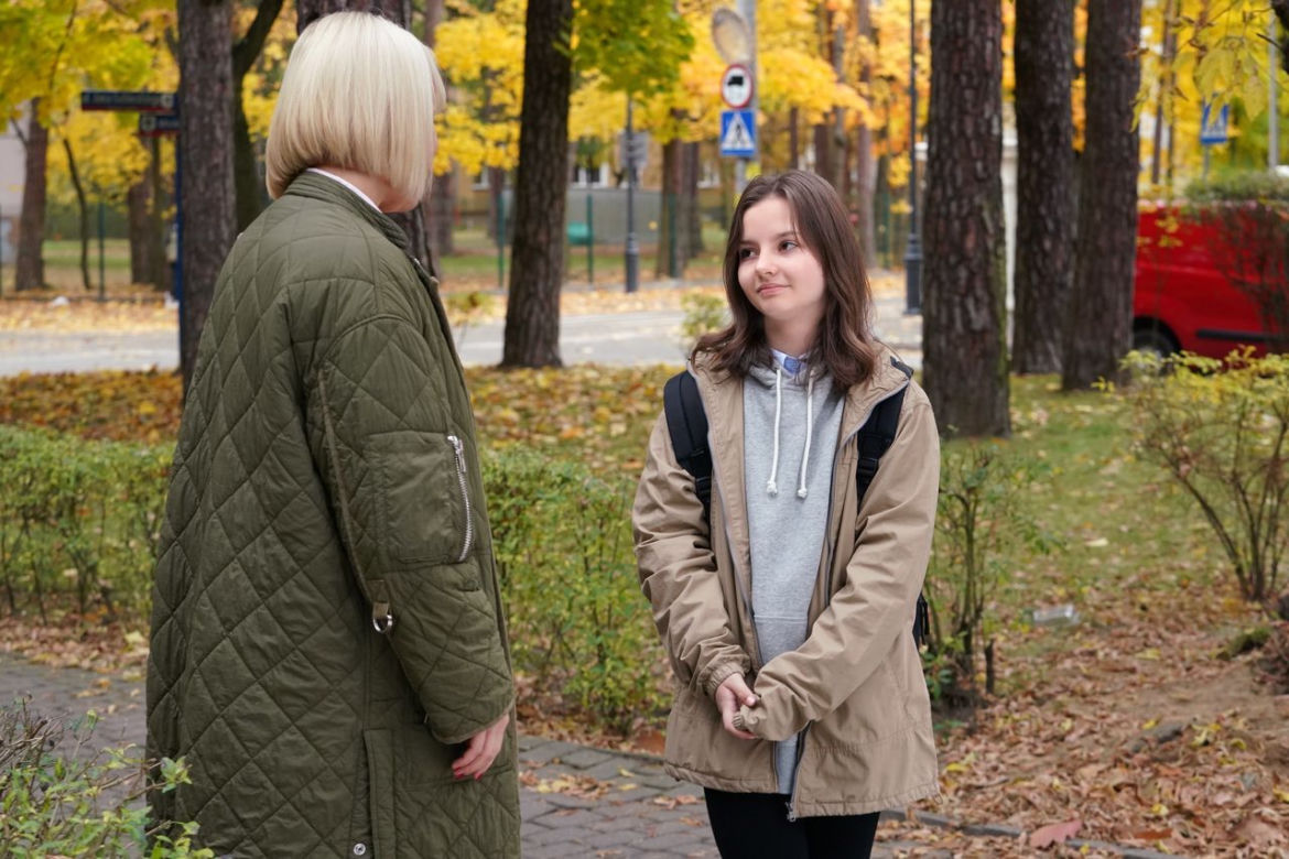 Barwy szczęścia, odc. 2609: Ewa (Gabriela Ziembicka), Alicja Umińska (Monika Dryl)