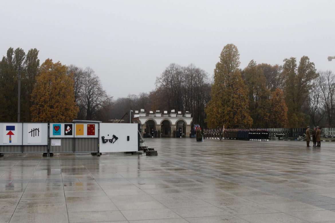 Będzie parking pod Placem Piłsudskiego? Ma się tym zająć inwestor odbudowujący Pałac Saski