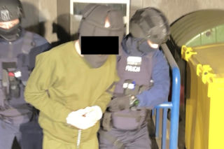 19-latek dokonał ataku w szkole w Ostrołęce. Usłyszał zarzuty