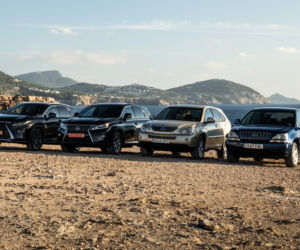 Lexus RX wszystkich generacji - tak zmieniał się SUV