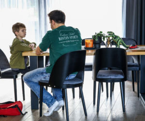 Szpital św. Anny, odcinek 95: Maciek ma problemy wychowawcze z synem Olkiem. Chłopiec staje się agresywny w szkole i zakłóca lekcje