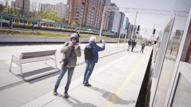 Jechałem legendarnym pociągiem. W środku jak kiedyś, aż trudno uwierzyć! Ludzie mówią wprost: „to były czasy”