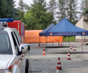 Koronawirus. W Nowym Sączu działa punkt poboru wymazów. Ruszyły badania przesiewowe
