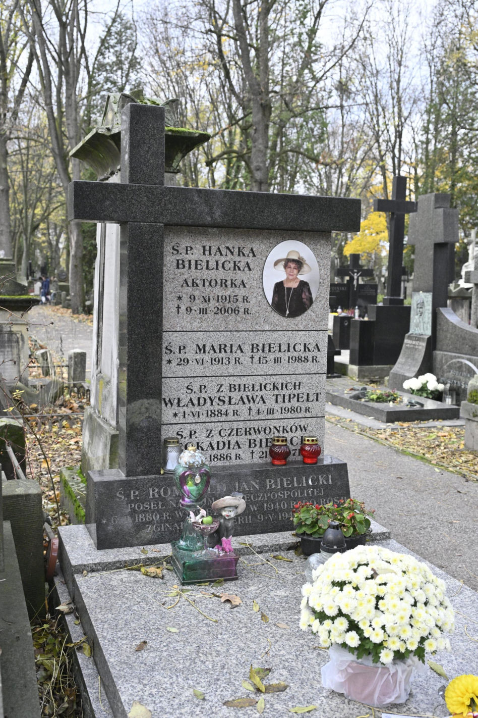 Hanka Bielicka -tak dziś wygląda jej grób