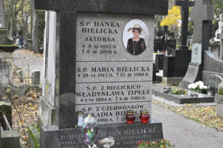 Hanka Bielicka -tak dziś wygląda jej grób