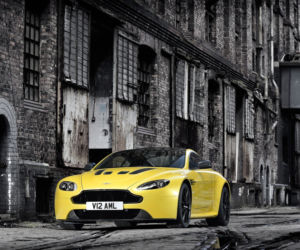 Aston Martin V12 Vantage S
