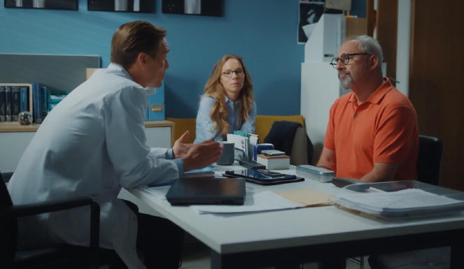 M jak miłość odc. 1900. Olek (Maurycy Popiel), Sylwia (Hanna Turnau), Adam Werner (Jacek Kopczyński)