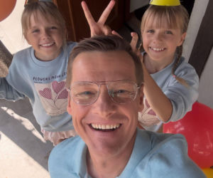 M jak miłość nowy sezon. bliźniaczki Zuzia i Emilka (Antonina i Michalina Bonecka), Piotrek (Marcin Mroczek)