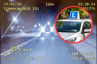 Nie zdążył odebrać prawa jazdy, a już je stracił. 18-latek z BMW przesiądzie się do „eLki” 