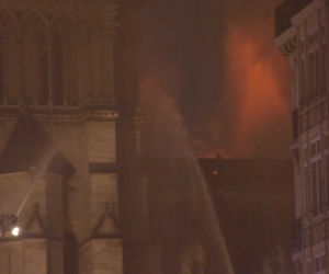 pożar katedry Notre-Dame w Paryżu (15.04.2019)