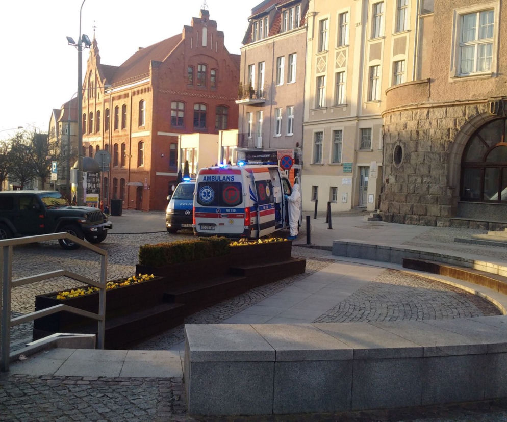 Skrajna głupota! Wezwał policję i zażartował, że ma koronawirusa