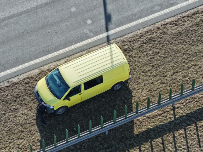 Groźny wypadek na S7. Sześć aut rozbitych, śmigłowiec LPR w akcji