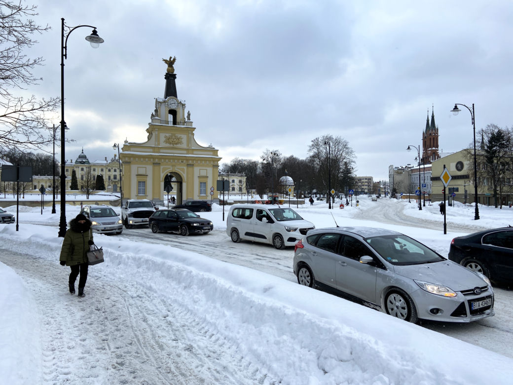 Centrum Białegostoku pod śniegiem