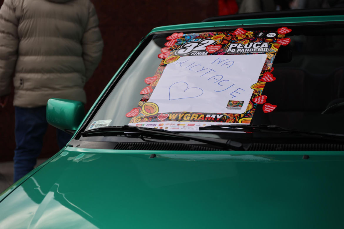 Inscenizacja wypadku, głaskanie alpak i koncerty. Tak gra Wielka Orkiestra Świątecznej Pomocy w Lublinie! 