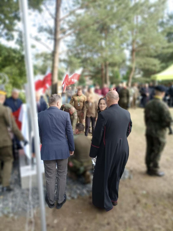 Młody żołnierz zginął na granicy z Białorusią. Odsłonili pomnik na jego cześć. „Niech będzie symbolem”