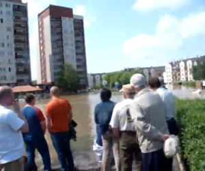 Wrocław, osiedle Kozanów: Sytuacja jest nie do opanowania – zarządzono ewakuacje. Zagrożone kolejne dwa osiedla Wojnów i Strachocin