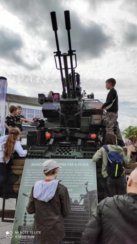 Wystawa sprzętu wojskowego z okazji 25. rocznicy przystąpienia Polski do NATO