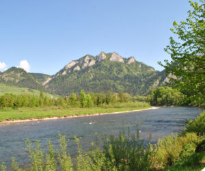 To najlepsze miejsce na majowy weekend w woj. małopolskim według AI. Wygląda jak z pocztówki!