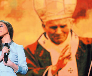 Grali i śpiewali dla papieża