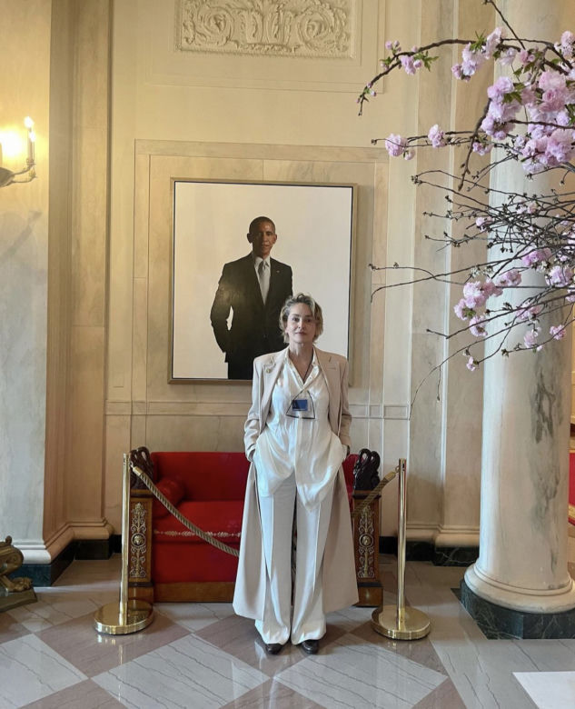 Sharon Stone rzuciła wyzwanie Pameli! 56-latka wygląda lepiej w TYM stroju?