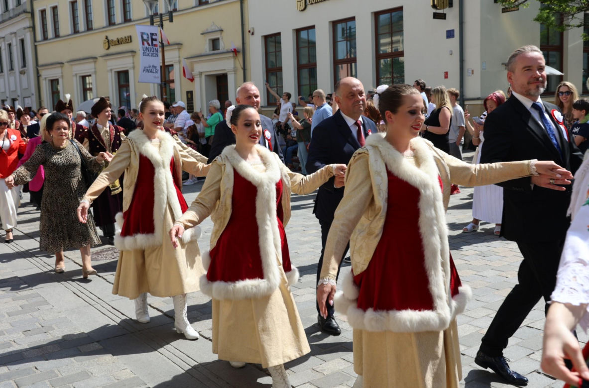 420 par zatańczyło tradycyjnego „Poloneza dla Lublina”! 