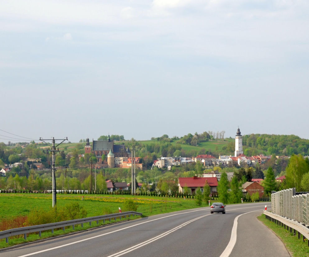 To najpiękniejsze miasto w Małopolsce. Jest porównywane do Krakowa, kiedyś było uznawane za stolicę Polski