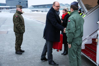 Nawrocki wylot do UK