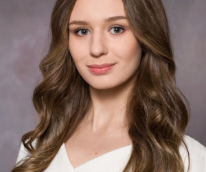 24. Laura Walczak