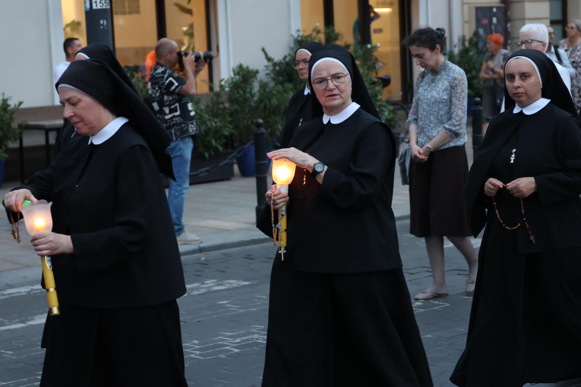 76. rocznica Cudu Lubelskiego. Procesja różańcowa w centrum Lublina