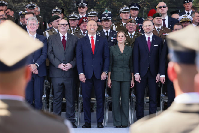 Marta Nawrocka podczas defilady